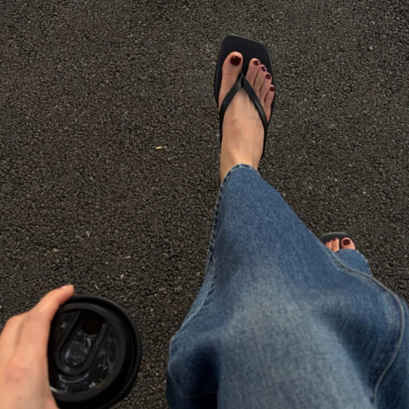Manta-Ray | Fashionable Flat Sandals for Every Summer Occasion