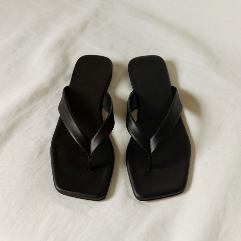 Manta-Ray | Fashionable Flat Sandals for Every Summer Occasion